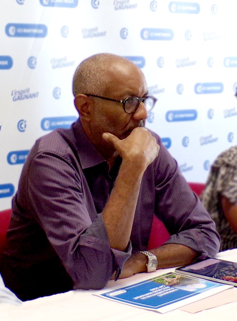 <a href="/PhilippeJock/">Philippe Jock</a> a reçu le sénateur
<a href="/FredericBuval/">Sénateur Frédéric BUVAL</a> pour échanger sur plusieurs actions qui favoriseraient l’attractivité du nord : GPEC dans les entreprises et aide à la transmission-reprise, formation, création d’1 foncière pour réhabiliter les zones d’activités délaissées...