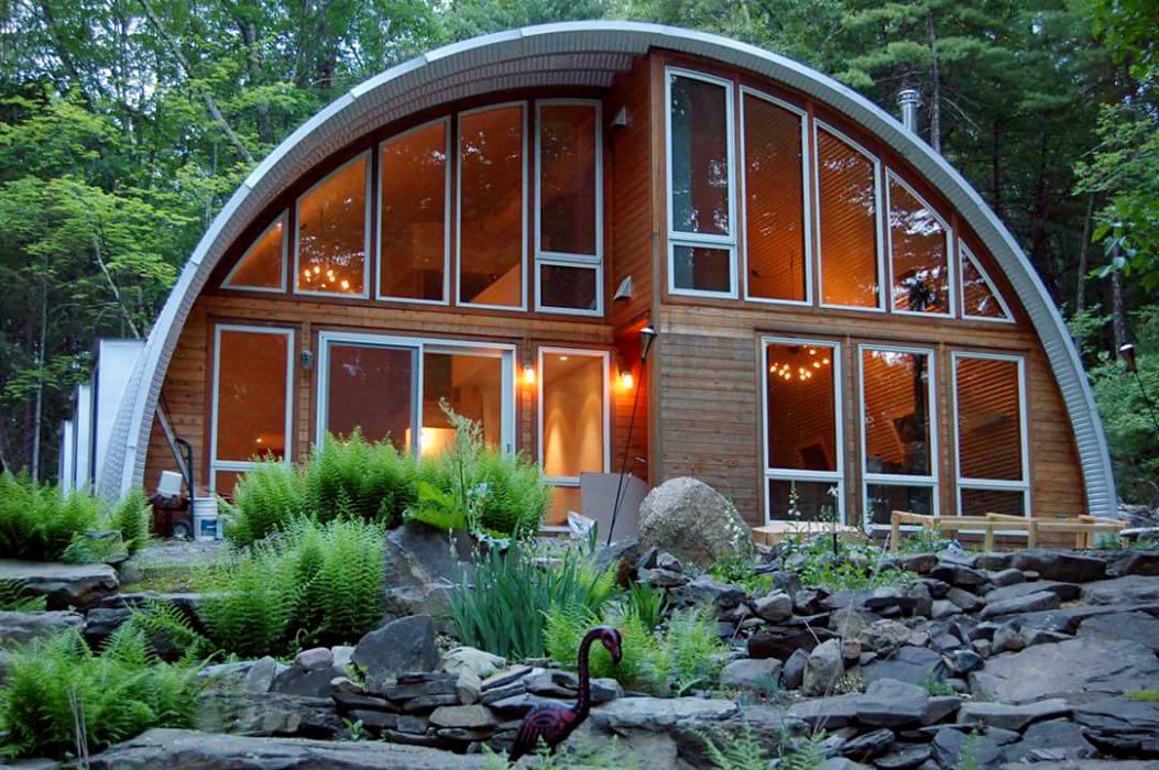 Living Under Arched Steel: 12 Places to Buy a Quonset Hut

#quonset #quonsethut #cabin #cabins #alternative #living813 

alt-home.com/living-under-a…