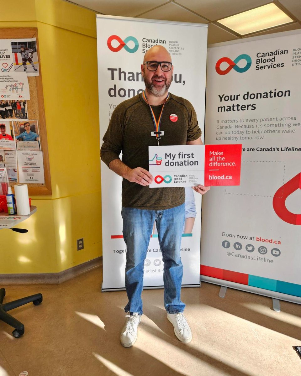 A big thank you and congratulations to our own Eric L. on his recent first blood donation. Eric is the Volunteer Coordinater who leads incredible donor centre volunteers in Ottawa. Follow Eric's lead; click the link in our bio to book your first appointment today. #Ottawa