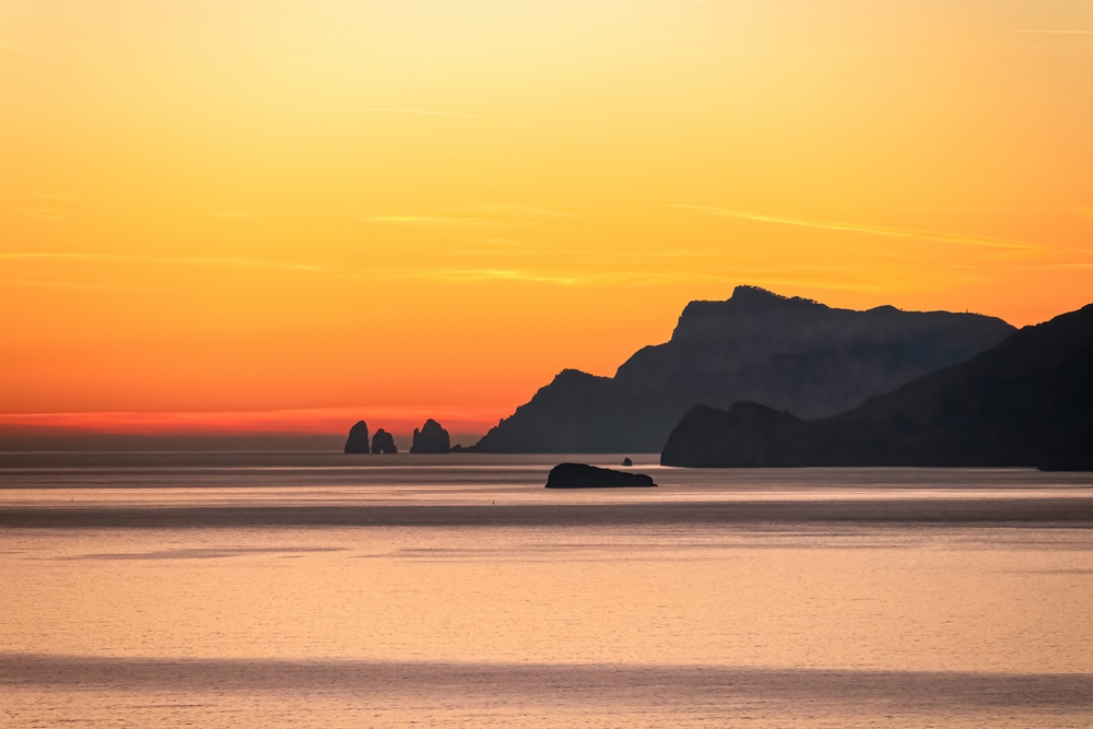 BookingsForYou's tweet image. Beautiful #sunset from #Praiano over the Mediterranean Sea in #Italy