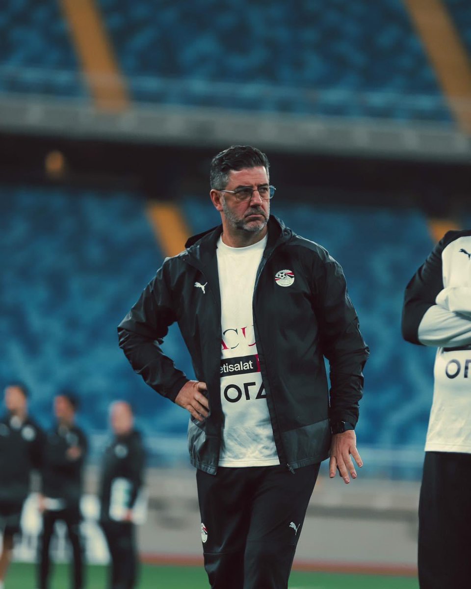 MoorSportz's tweet image. …6. Hugo Broos - €50,000 🇿🇦
7. Aliou Cissé - €46,000 🇸🇳 
8. Chris Hughton — €46,000 🇬🇭 
9. Rigobert Song — €29,000 🇨🇲
10. Jalel Kadri — €11,000 🇹🇳 

There’s money in Africa. 🤓

#Moorsportz 
#Moorsports 
#TotalEnergiesAFCON2023