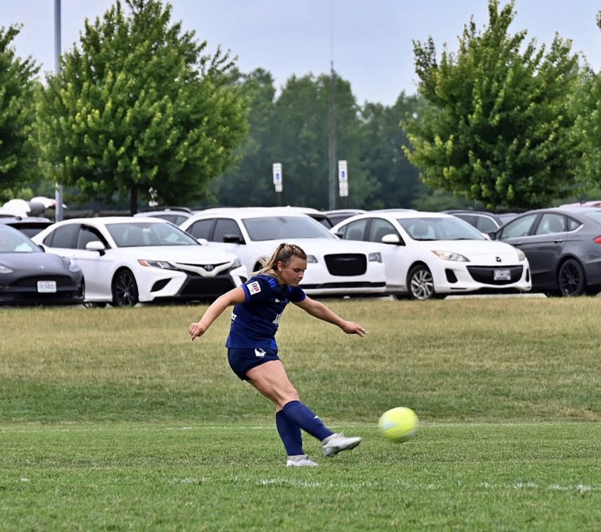 @SoccerMomInt Anna Kolkmeier
2025
Midfield/Center back 
Nursing or sports medicine 
3.8 GPA

vimeo.com/829206883/6e60…

Thank you @SoccerMomInt