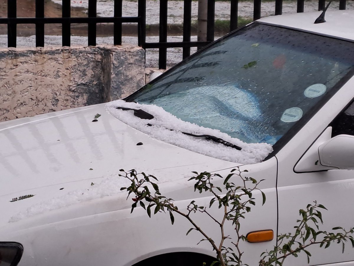Zane407's tweet photo. Germiston 2024/01/05 Hailstorm ⛈️ https://t.co/obVftQ36P3