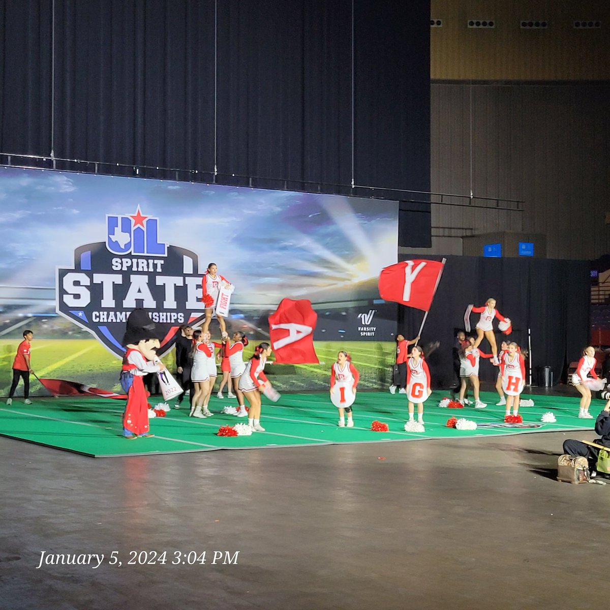 ccisdathletics_'s tweet photo. Ray Texans next up in 5A, Div 2, go Ray https://t.co/soBbpJnxVb