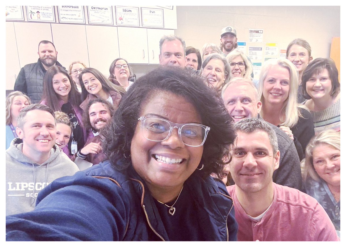 doctorcrystal's tweet photo. Kicking off 2024 with my FAVORITE peeps!🙌🏽💜💛🙌🏽
@LipscombAcademy
#AmazingSchool
#AmazingStudents
#AmazingTeachers https://t.co/wbIOFoGo1X