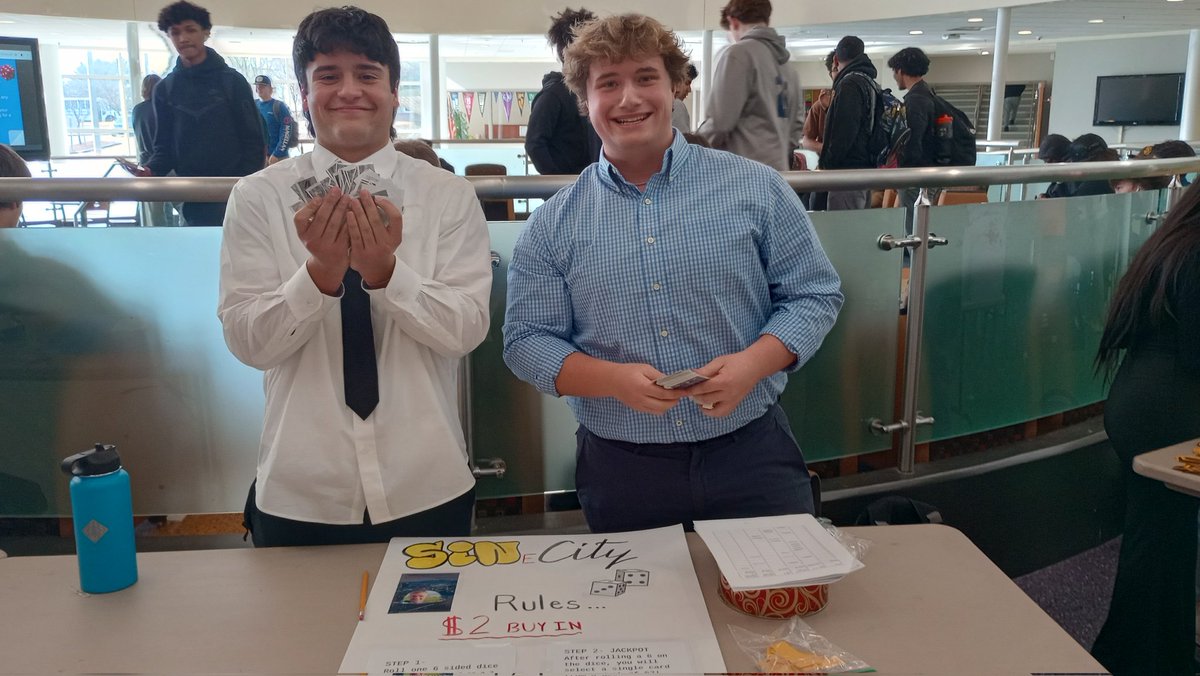 fishersan1's tweet photo. Another great Casino Day for AP Stats students. https://t.co/9L5t3AaQGB