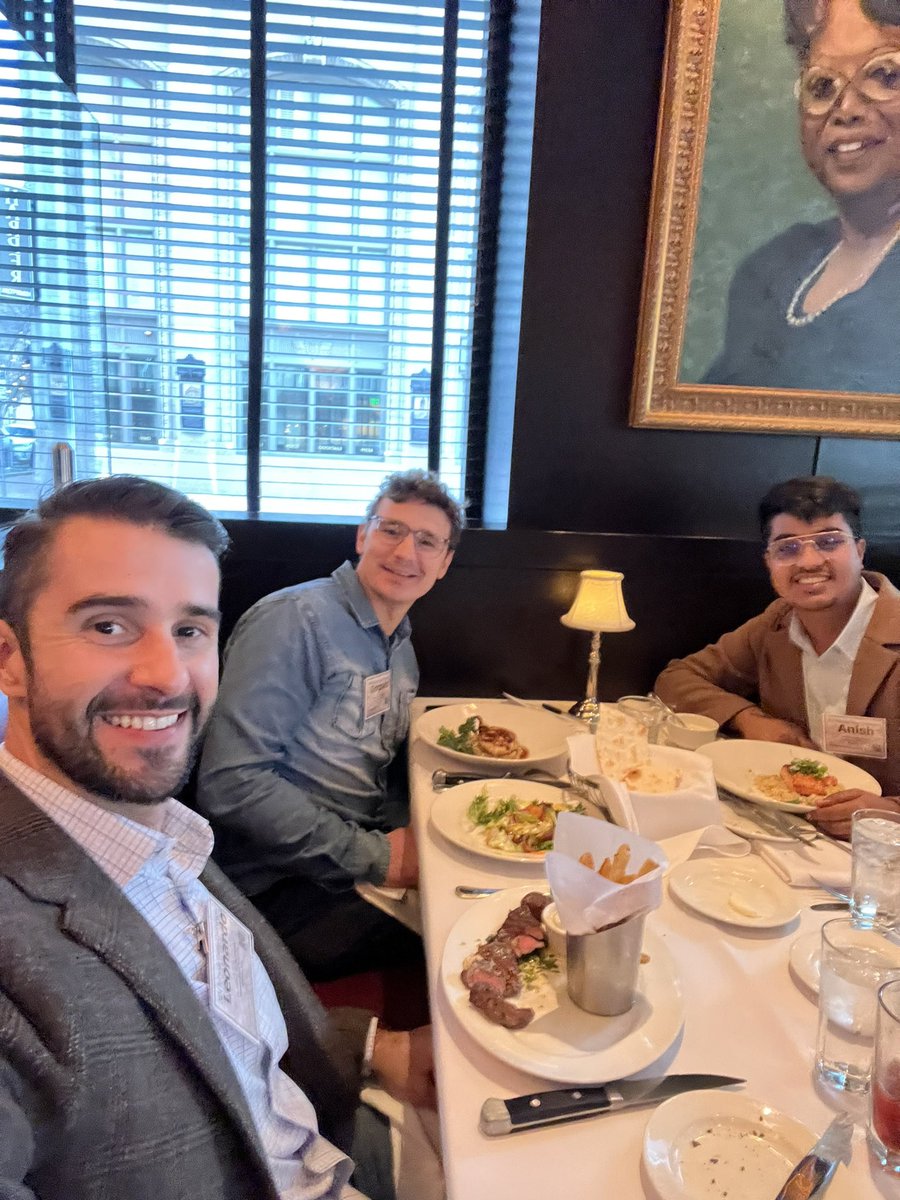 leoNitrogen's tweet photo. First Beltwide Cotton Conferences of Bastos Lab! From sensor-based N management, to dissecting genetics x environment interaction, through meta-analysis on management effects in cotton fiber quality. Looking forward to more connections and conversations next year in New Orleans! https://t.co/g5cvJW60go