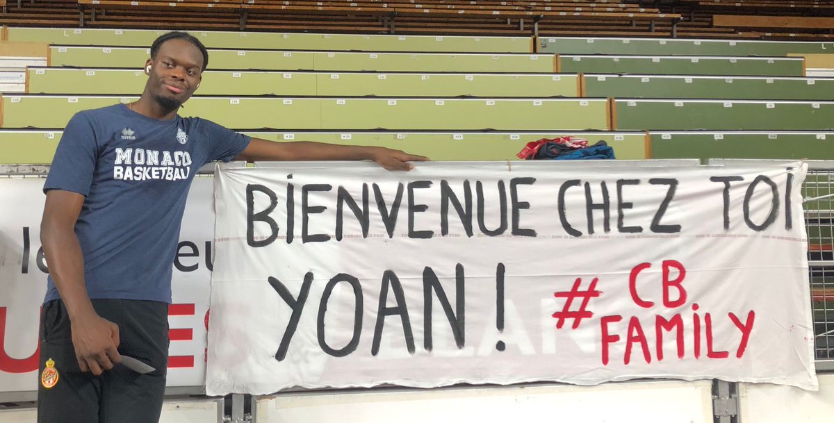 GislierP's tweet photo. @ym2p3 Tu n'imagines pas la joie qu'on ressent quand tu écris que Cholet est Ta vraie maison ! ♥️
Merci pour la proximité que tu avais et auras toujours avec les Reds de CB. Nathan DE SOUSA, Tidjane SALAUN et Amaël L'ÉTANG ont repris le flambeau et nous font un plaisir immense ! https://t.co/v2AAF9Uj4V
