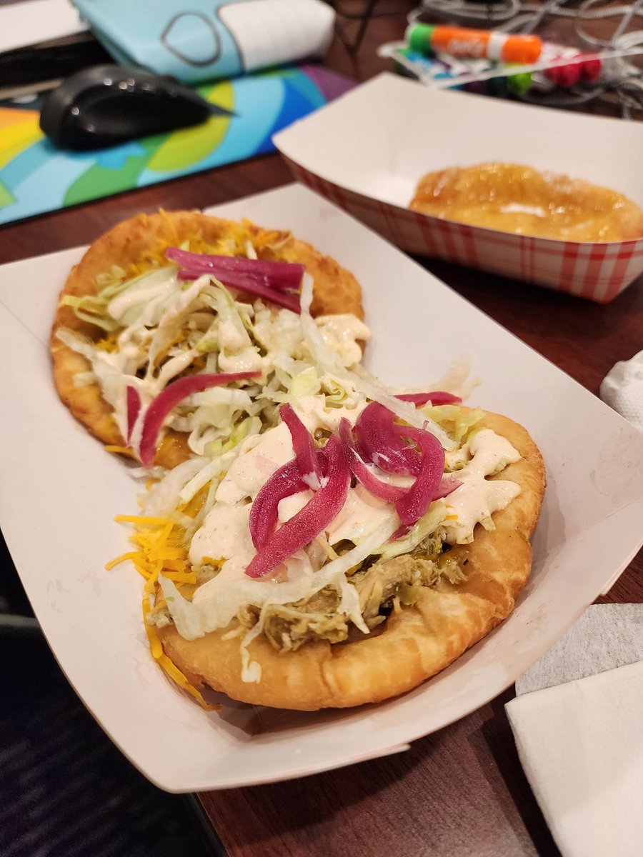 OrcaCon's tweet photo. We love @OffTheRezTruck! Started off with frybread chicken tacos and frybread with lemon curd! https://t.co/pifTkJ8dxg