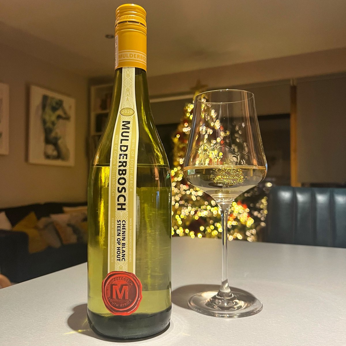 One of my favourite white grapes, Chenin Blanc. I picked up this <a href="/MulderboschV/">Mulderbosch Vineyards</a> Steen Op Hout Chenin Blanc 2020 in <a href="/woodberrywines/">Woodberrys</a> today for €17.95. A fantastic food wine, the fresh citrus aromas appear with a hint of the tropics from pineapple, crisp apple and a flick of spice.