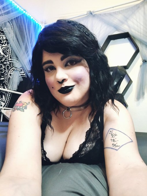 🖤🖤 #goth #gothic #bbw #swer #swerk #corset #pvc #collar https://t.co/qgQbCQG1EB<a href="/tag/goth"class="tags">#goth</a><a href="/tag/gothic"class="tags">#gothic</a><a href="/tag/bbw"class="tags">#bbw</a><a href="/tag/swer"class="tags">#swer</a><a href="/tag/swerk"class="tags">#swerk</a><a href="/tag/corset"class="tags">#corset</a><a href="/tag/pvc"class="tags">#pvc</a><a href="/tag/collar"class="tags"><span>#collar</span></a>