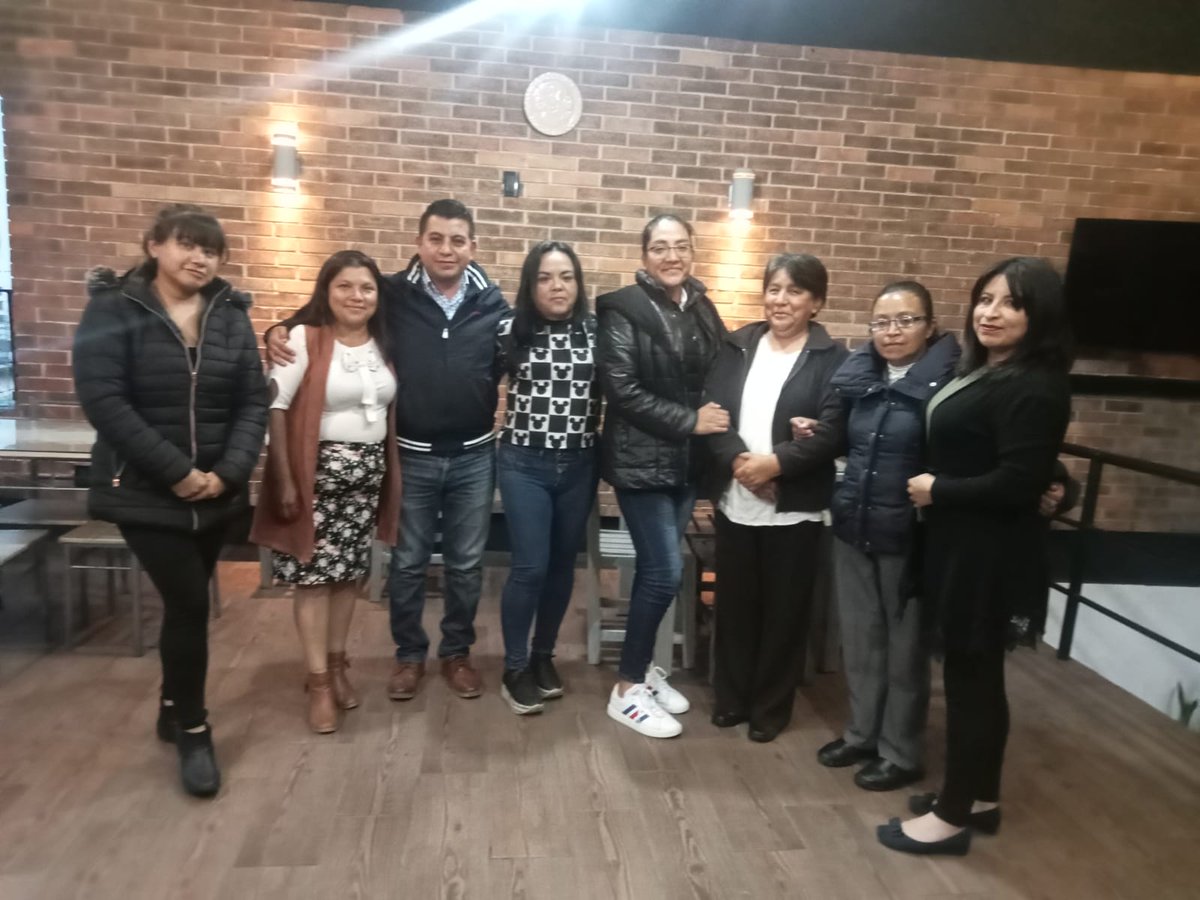 #EquipoEstelar2024

#EquipoADMM 

Es un gusto empezar este año con toda la actitud y este gran equipo sin dejar de lado a todas las mujeres que están a nuestro lado muchas gracias por todo su apoyo