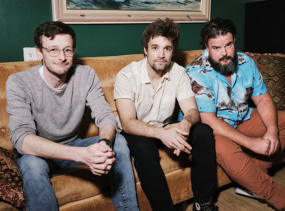 These three guys sit across from you and start doing improv at Lyric Hyperion on 1/15 at 7pm. What are you doing?
Buying 8 dollar tix?

eventbrite.com/e/pretty-funny…