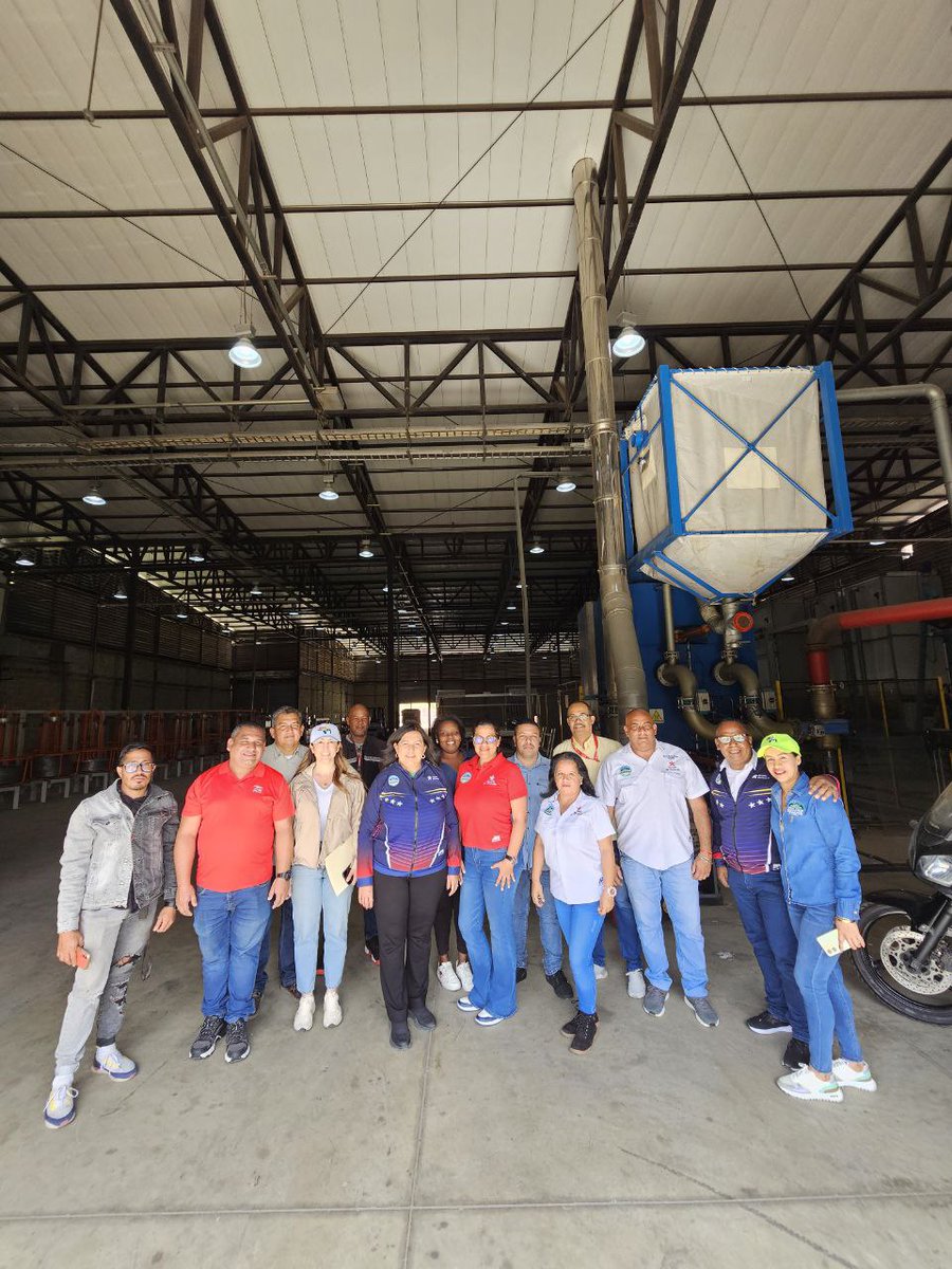 gestionperfecta's tweet photo. Realizamos este #5Ene una completa inspección a las instalaciones de la Oficina Ciudad Bicentenaria, en La Yaguara.

Un espacio para la fabricación de poliestireno expandido y accesorios para el desarrollo de proyectos y obras urbanas.

#PuebloLegisladorDePaz https://t.co/y0k3Ktq0DQ