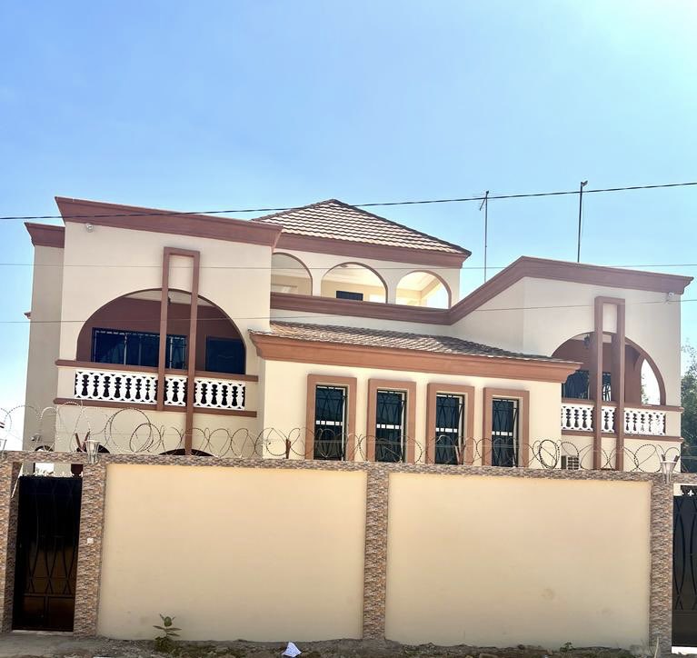 dabaanani's tweet photo. Unfurnished House For Rent!

Location: Brufut Heights (2 minutes from the main highway &amp; 5 minutes drive to the beach)

Contact: +220 721 3044/ 505 5770

#properties #realestate #gambia #propertiesingambia  #rental #house #villa #dabaananipropertymanagement #dpm #dabaananirealty https://t.co/GYUtbIpD4p