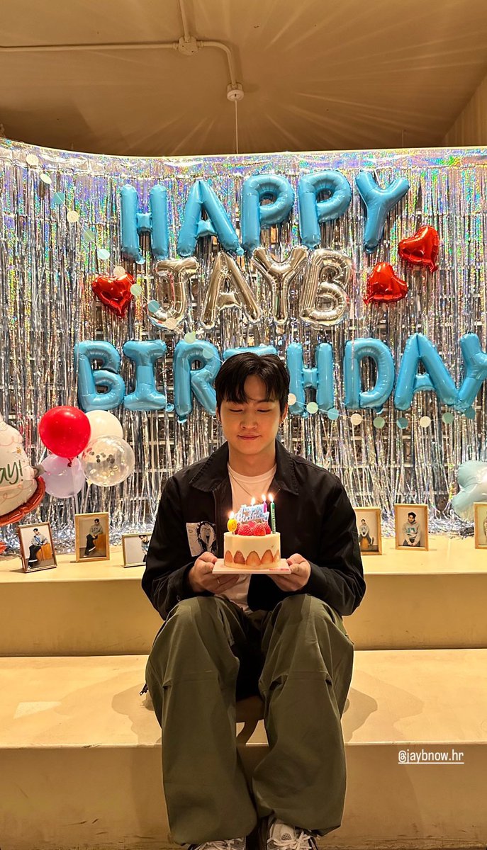 JayB_inDxxair's tweet photo. JAYB 30th HBD 💙 https://t.co/lSTD6pyCps