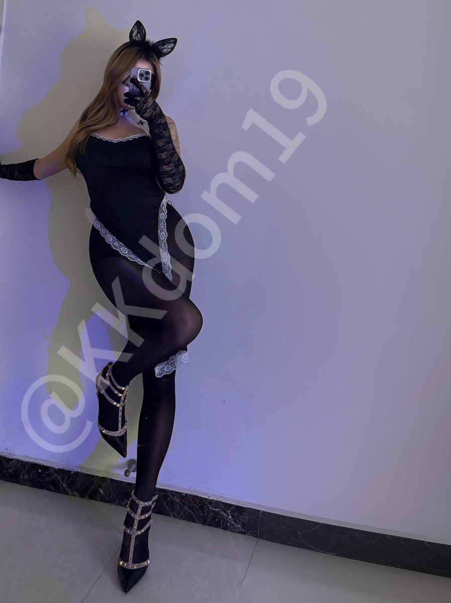 KKdom19's tweet photo. 转载了这条推文的狗子就代表我随时可以压榨你的钱包哦～甩过去的账单不管怎么样也要完成我的命令哦～玩不起的贱狗就去死吧

 #ATM奴 #金钱压榨 #女王 #账单奴 #提款机 #无脑贡 #榨金 #工资奴  #报销奴 #女S #吸金 #压榨 #人形提款机 #ATM打钱奴 #findom #paypig https://t.co/rVfhOyfZgZ