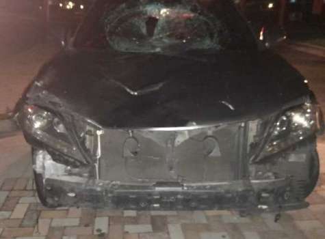 lnformante507's tweet photo. #OyeEstoPanama🇵🇦

Asi quedo la Lexus del Judío Jimmy Szkolnik que arrastró por 27 km a un ciclista, estaba borracho al momento de su arresto  gracias al seguridad de Casamar que alertó a la Policía. El homicida es accionista y gerente de La Onda y El Fuerte https://t.co/Y00buideeG