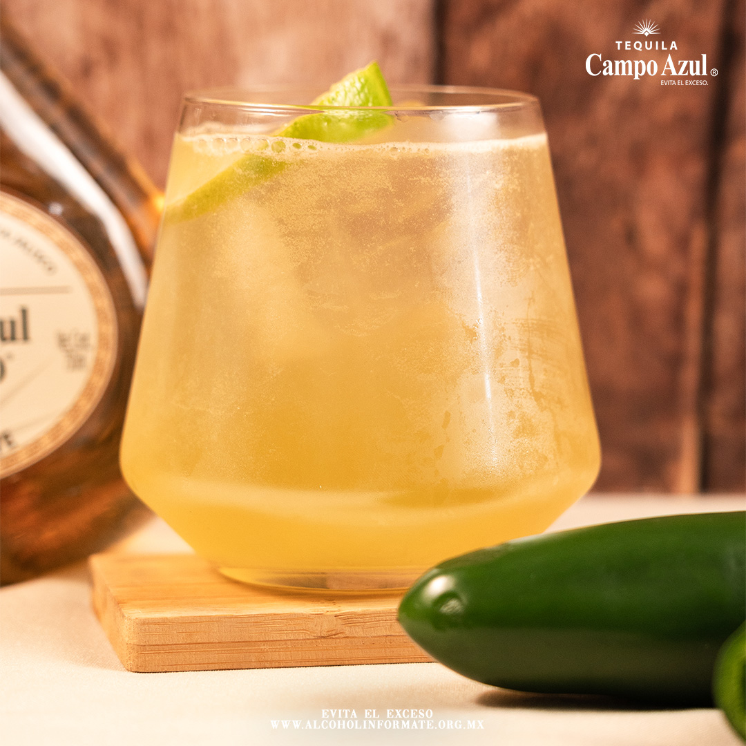 ¿Qué tal un drink para despedir el primer mes del
año? Prepáralo con Campo Azul Selecto.

Encuéntralo en Amazon.