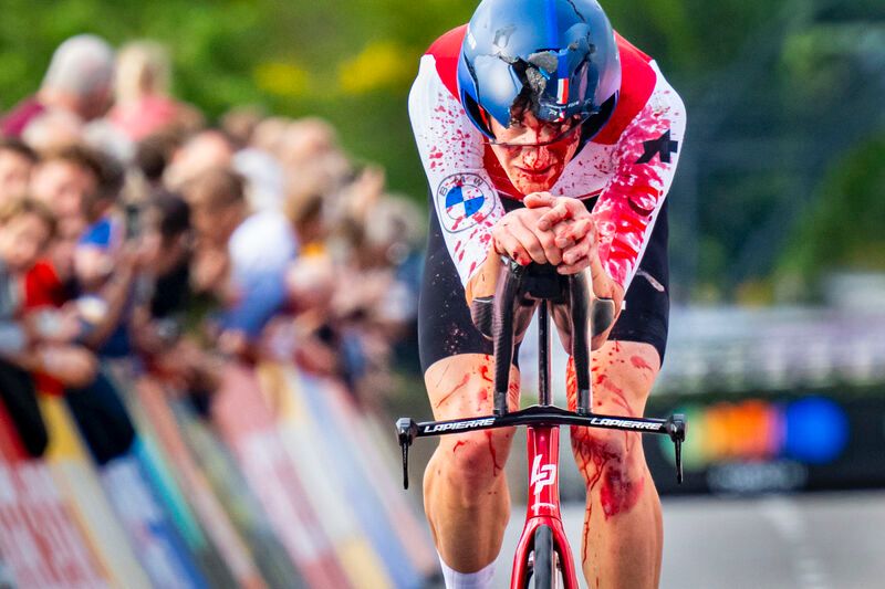 Deze foto tijdens het EK Wielrennen is geselecteerd voor Sportfoto van het Jaar 2023! De foto van Marcel Jurian de Jong maakt daarmee kans op de juryprijs en op de publieksprijs. Stemmen dus via stemmen.stichtingnieuwsfoto.nl

#opfietse #EKWielrennen #sportfoto #StichtingNieuwsfoto