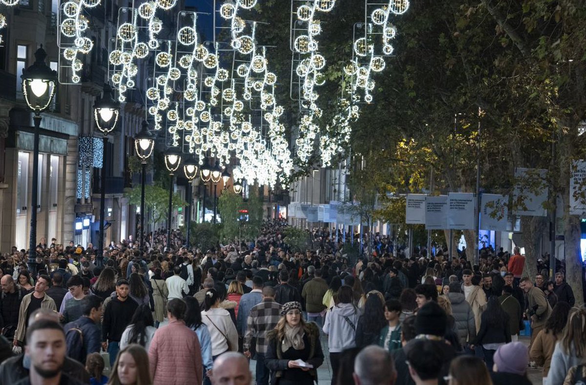 bizflats's tweet image. Shopping in Barcelona: Exploring the best areas 👉cutt.ly/LwHlaVxl
#Barcelonacity #Barcelonashopping