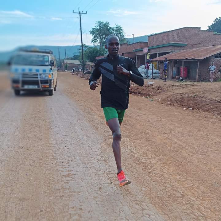 Jacob Kiplimo correrá el 10K Valencia Ibercaja el próximo 14 de enero e intentará batir el récord mundial de dicha distancia. ¡Mucha suerte campeón!