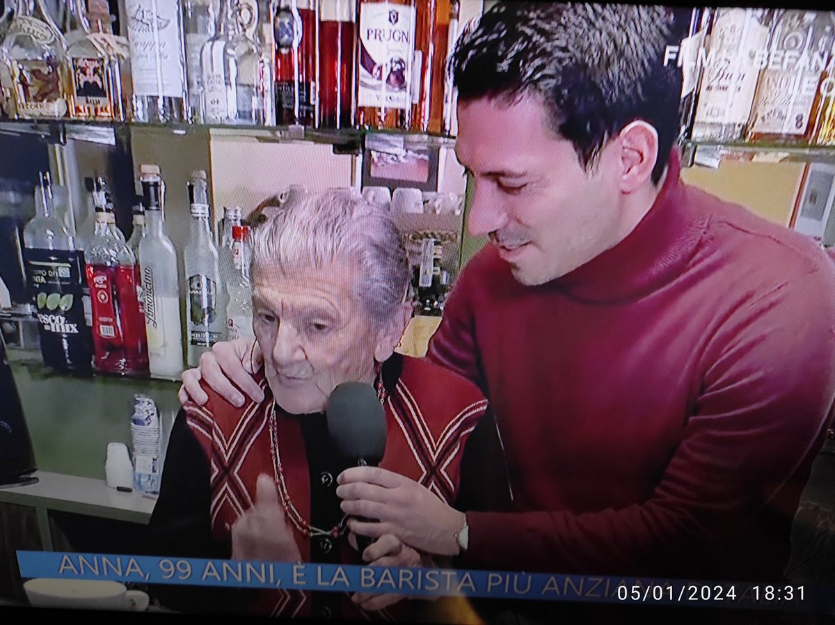 PanariellinaIda's tweet photo. @albmatano con Nonna Anna con questi bambini con @forlanilu mi ha letteralmente sciolto il cuore ❤️ #LaVitaInDiretta https://t.co/46Nhh429Z0