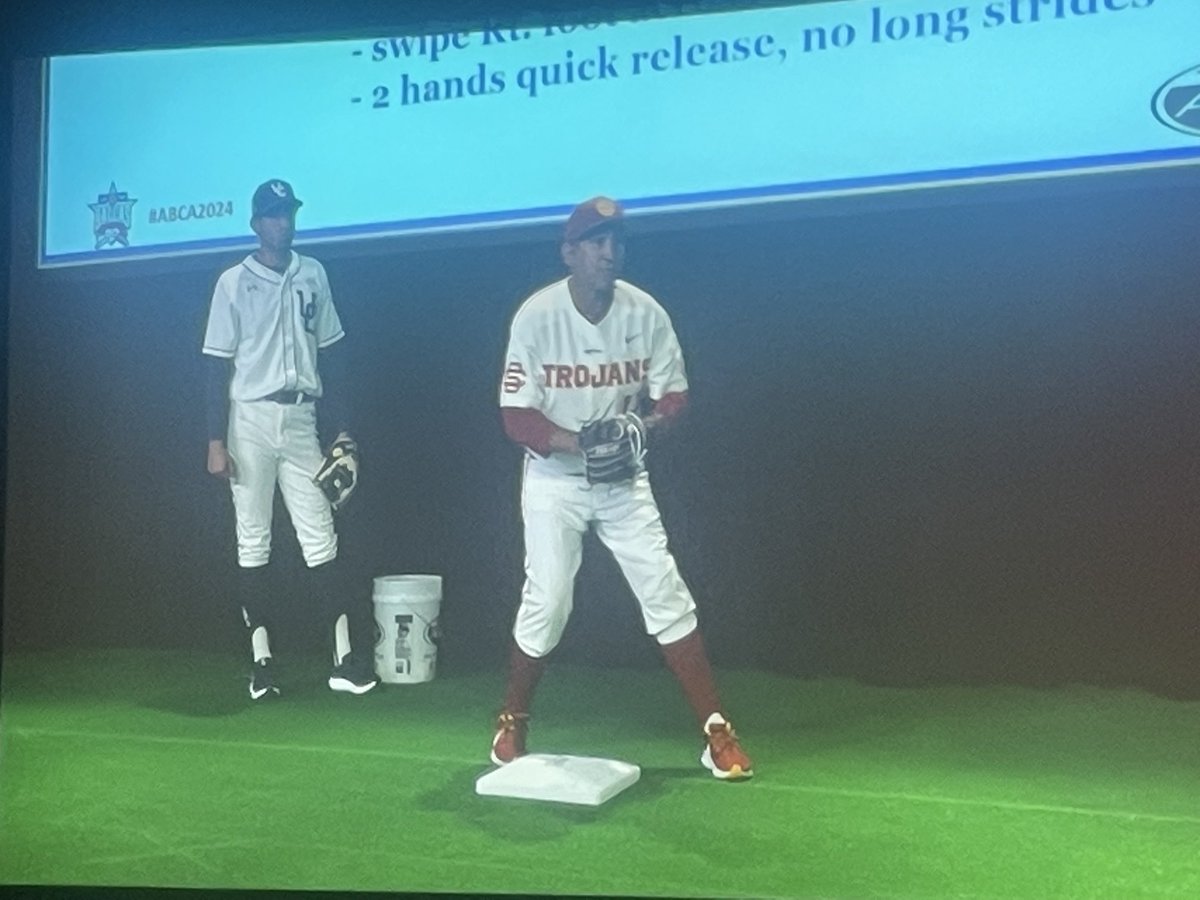 ⁦@turntwo17⁩ AND ⁦@DaneStankiewicz⁩ on the main stage in Dallas! Fun to watch these former Lopes talk double plays. You’re too flashy though Dane!