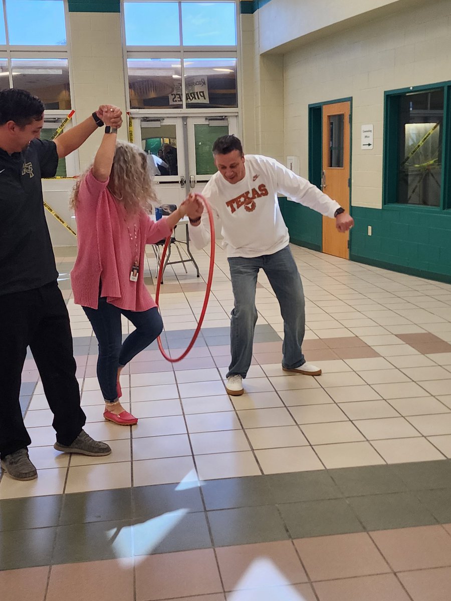 jameycosper's tweet photo. Pirate Winter Olympics!   @R_FHSPirates https://t.co/UXf09vpe2Y