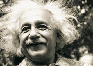 PrcBrescia's tweet photo. La storpiatura dei singoli individui è, secondo me, la tara peggiore del capitalismo. 
(Albert Einstein)

https://t.co/PxXjE6kcsF https://t.co/vwun18RwaS