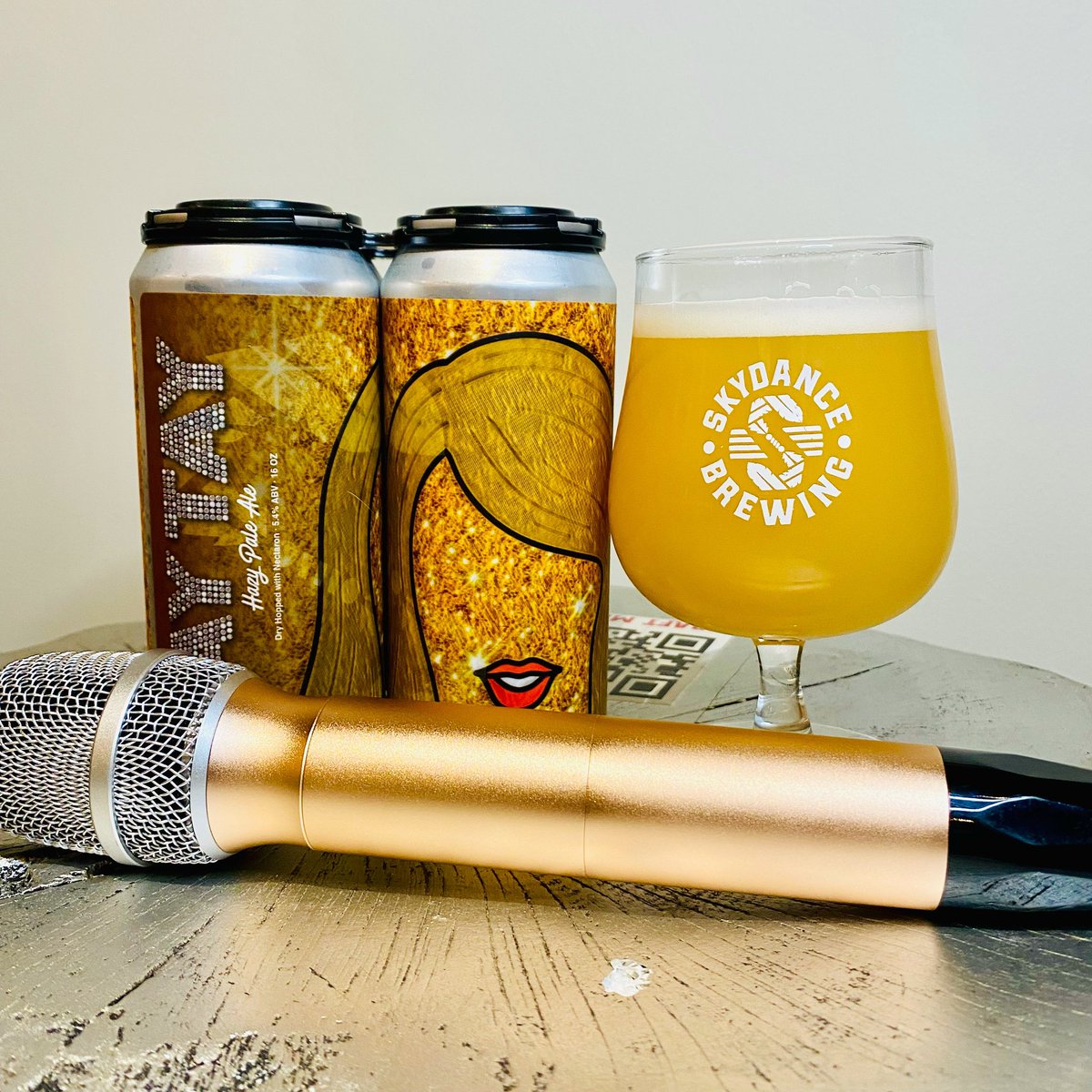 It’s Friday! Stop by and try our new beer release Tay Tay and grab your friends for SINGO from 7pm-9pm tonight. #fridayvibes #skydancebrewing