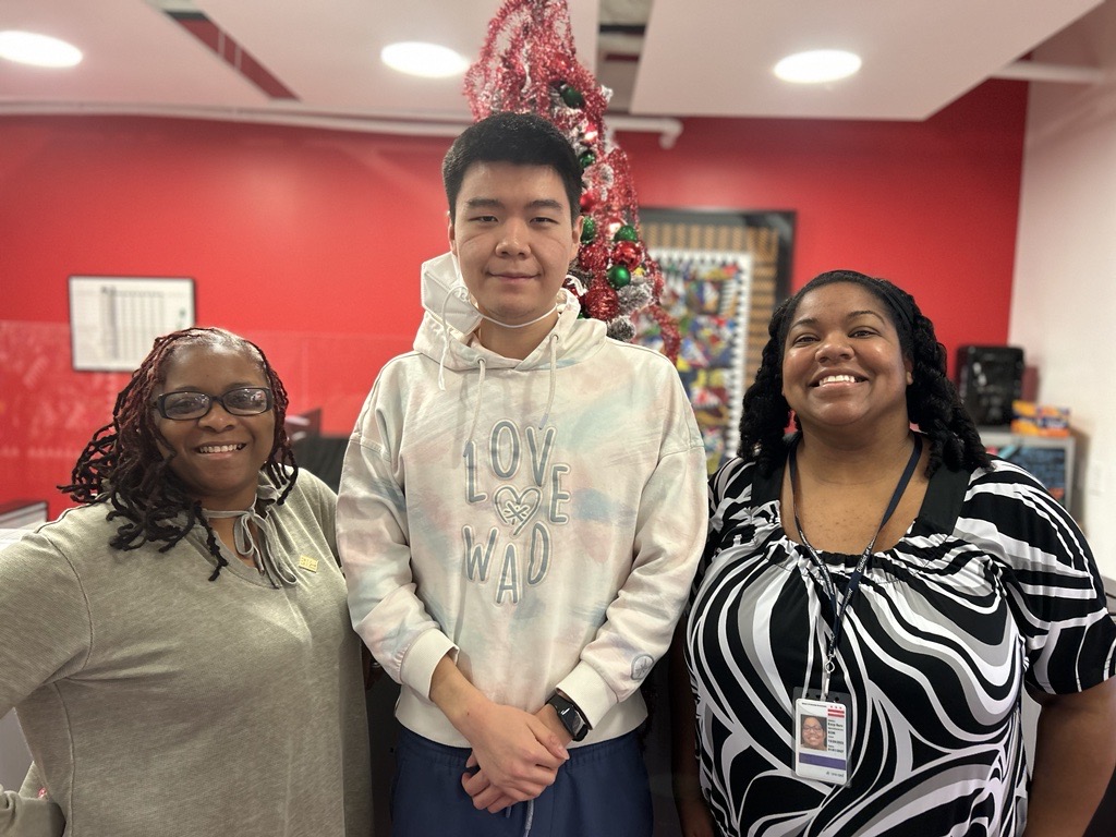 ServeDC's tweet photo. On Behalf of @MayorBowser, we want to thank Yicheng Ren, who is a @servedc CERT Mid- Fall 2022 graduate for being hands-on support in our office and volunteering at our programs. Thank you for your service to the district. We wish you safe travels back to China! #weserve #DCCERT https://t.co/zvCl5GWp26