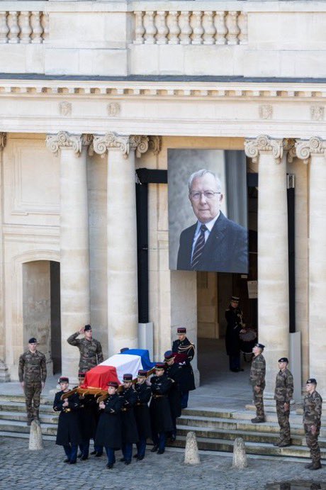 Ein würdiger Abschied für einen großen Europäer. Mit seiner Teilnahme an der Trauerfeier in Paris dankt Bundespräsident Frank-Walter Steinmeier Jacques Delors im Namen des ganzen deutschen Volkes.