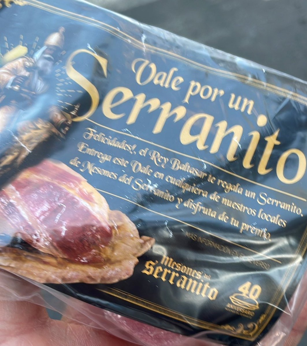 RamonLopez_G's tweet photo. El Rey Baltasar de Sevilla sale con la cara pintada de negro, vestido de torero y es un empresario que se está aprovechando de la fiesta de los niños para hacer publicidad de su negocio. 

Esto lo llega a hacer la izquierda y hay que pedir otra amnistía. https://t.co/2OgnmXkOAB
