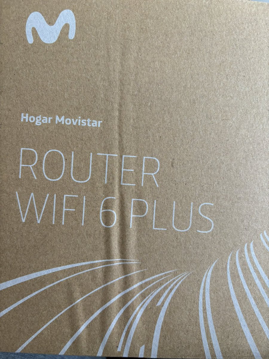 jd4125's tweet photo. @MovistarCo Dejen de instalar los nuevos routers. Dicen que son mejores, pero son difíciles de configurar. En la instalación duraron 3h intentaron con 2 routers y casi no la logran. Duró funcionando 3 días y ahora llevo 5 días sin internet ni TV. https://t.co/C4WEebru6d