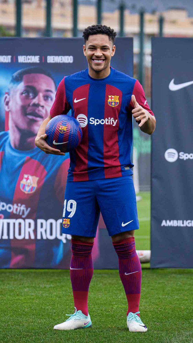 FCBarcelona_es's tweet photo. Tu nuevo fondo de pantalla 🐅 https://t.co/L6GNNg9r54