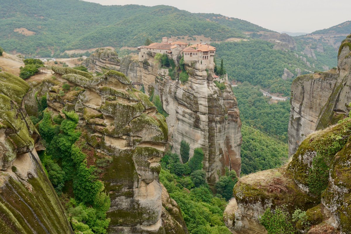 pretay's tweet photo. @Culture_Crit The monasteries at Meteora, Greece. https://t.co/3nsjPHQsqM