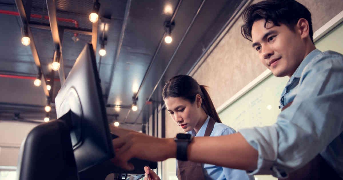 growwithco's tweet image. A smooth checkout process enhances customer experiences. Discover the components of a point-of-sale (POS) platform and why it&apos;s essential. Improve your retail operations with #POSsystems: buff.ly/41UlWRJ #sales