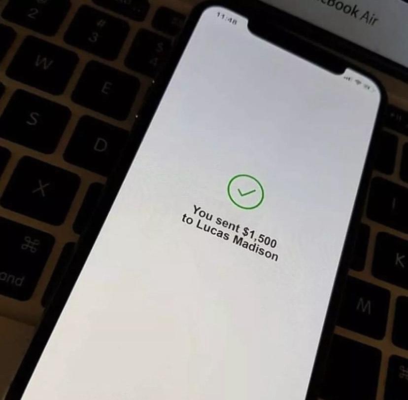 Like♥️ and retweet for $1,500 giving away to multiple people. Must be following me so i can DM if you win... Text me with your cash app, PayPal, Venmo or Zelle account. God bless!!!