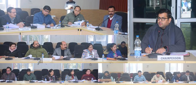 statevision10's tweet image. DLRC meeting chaired by DC Samba
@Abhi1shrma
to review the performance of banks in deposits, advances, CD plan etc.  Emphasized the need for 100% digitization of accounts. #DLRC #Samba
@diprjk
@OfficeOfLGJandK
@PIBSrinagar