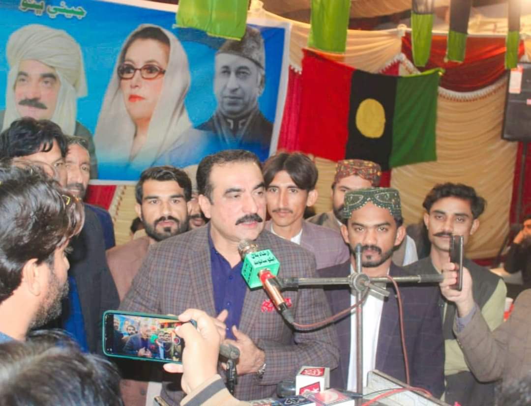mallah_rabail's tweet photo. Attended 96rd Birthday celebrations of Quaid-e-Awam Shaheed Zulfikar Ali Bhutto organised by #PPP District President Jamshoro Seyd Asif Ali Shah sb At Sehwan https://t.co/fokhyj6B8B