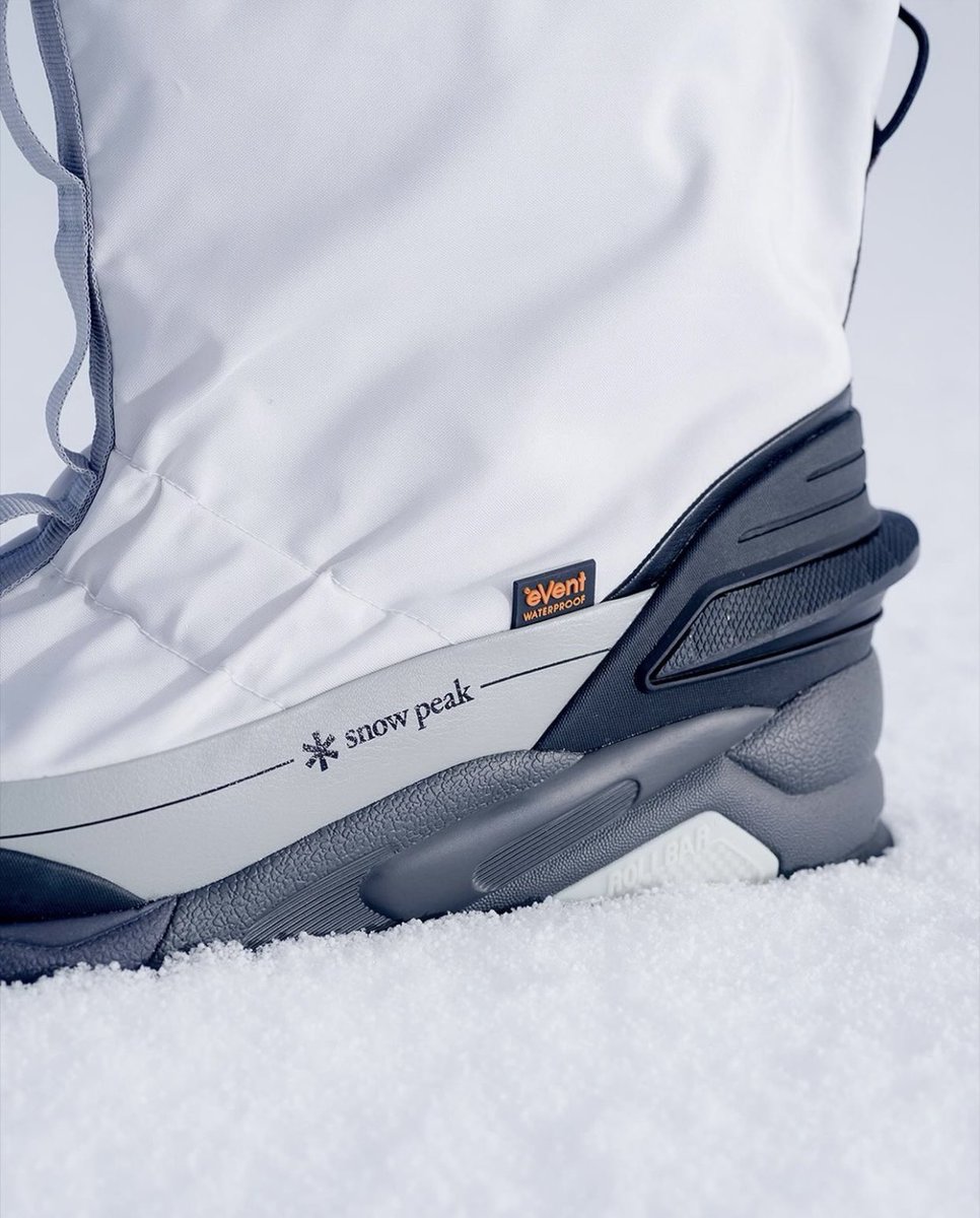 Mens_DP's tweet photo. Unleash the future of footwear fashion with the Snow Peak x TOKYO DESIGN STUDIO New Balance Niobium Concept
Available worldwide starting today!
Credit: @NBClassics
#SnowPeak
#TOKYODESIGNSTUDIO
#NewBalanceNiobiumConcept https://t.co/TmsNIncFKl