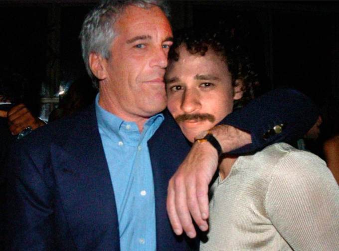 DaftHero's tweet photo. estas imagenes fueron tomadas en una de las famosas fiestas de jeffrey epstein https://t.co/hFzlWilSkg