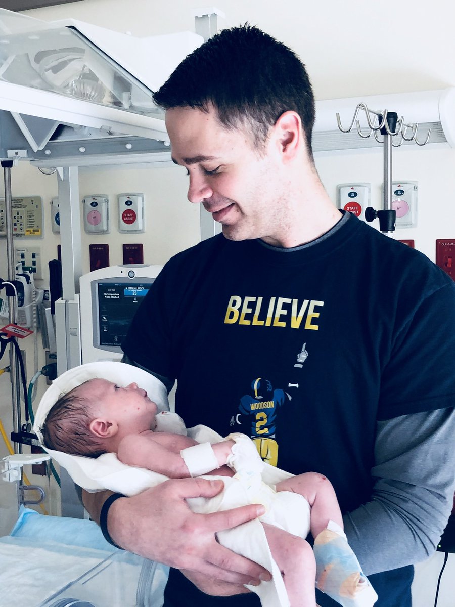 KB1824's tweet photo. @stoolpresidente @Gametime Hi Dave! Our family of 4 is so grateful for 〽️, none more than my youngest Archer. Born with an ultra rare, incurable skin disorder called EB, it equates to severe 2nd degree burns on 70% of his body each day. To see 〽️, we couldn’t express how much that would mean to him!#GoBlue https://t.co/aTMAN6eIxY