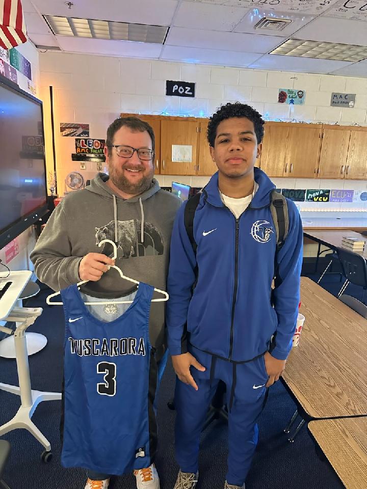 HuskyBoysHoops's tweet photo. "My jersey, your impact" #WeUp https://t.co/wtDwl7RN3t