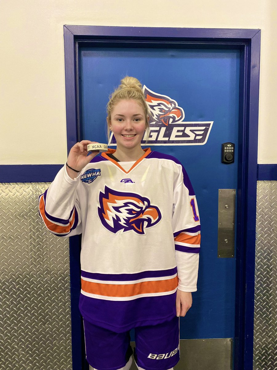 JenniferFlinto6's tweet photo. @TheFordFANatic @MapleLeafs Scoring my first NCAA GOAL ! 
#leafsforever #PWHL https://t.co/ClQGLCTjnE