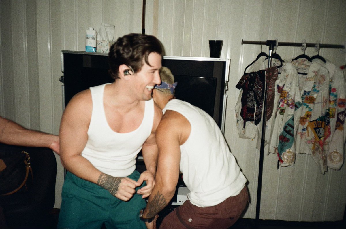 bigtimerush's tweet photo. Summer film dump from @HeffronDrive’s archives 📸➡️

Missing the #CantGetEnoughTour and rocking with you all on the road!! 🫶 https://t.co/lJ5H1my52i