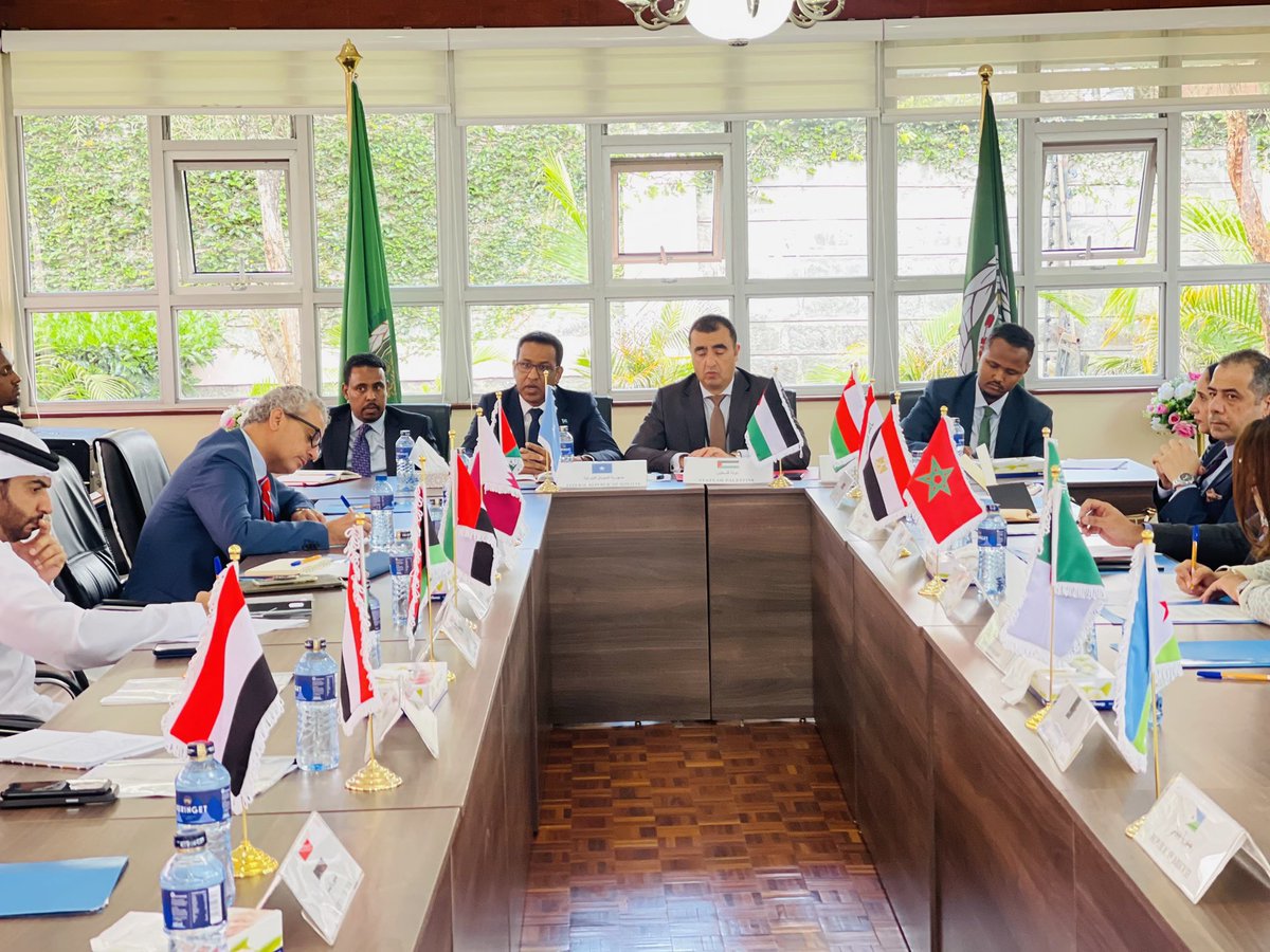 TerraAbdirizak's tweet photo. In today’s meeting of Arab league ambassadors to denounce Abiy Ahmed’s childish violations of Somali sovereignty in unison at the Somali Embassy in Nairobi, the only missing ambassador was Djibouti’s ambassador to Kenya who is present in the city of Nairobi where the extraordinary meeting took place.

For many years, Ismail Omar Gelle touted himself as Somalia’s older brother who aids them in times of hardship, well where is he since Somalia’s political unity, independence & territorial integrity were violated? He is missing in action as if dead!

Ismail is a thorn in Somalia’s side, we are wide awake to his treachery!
#Somalia