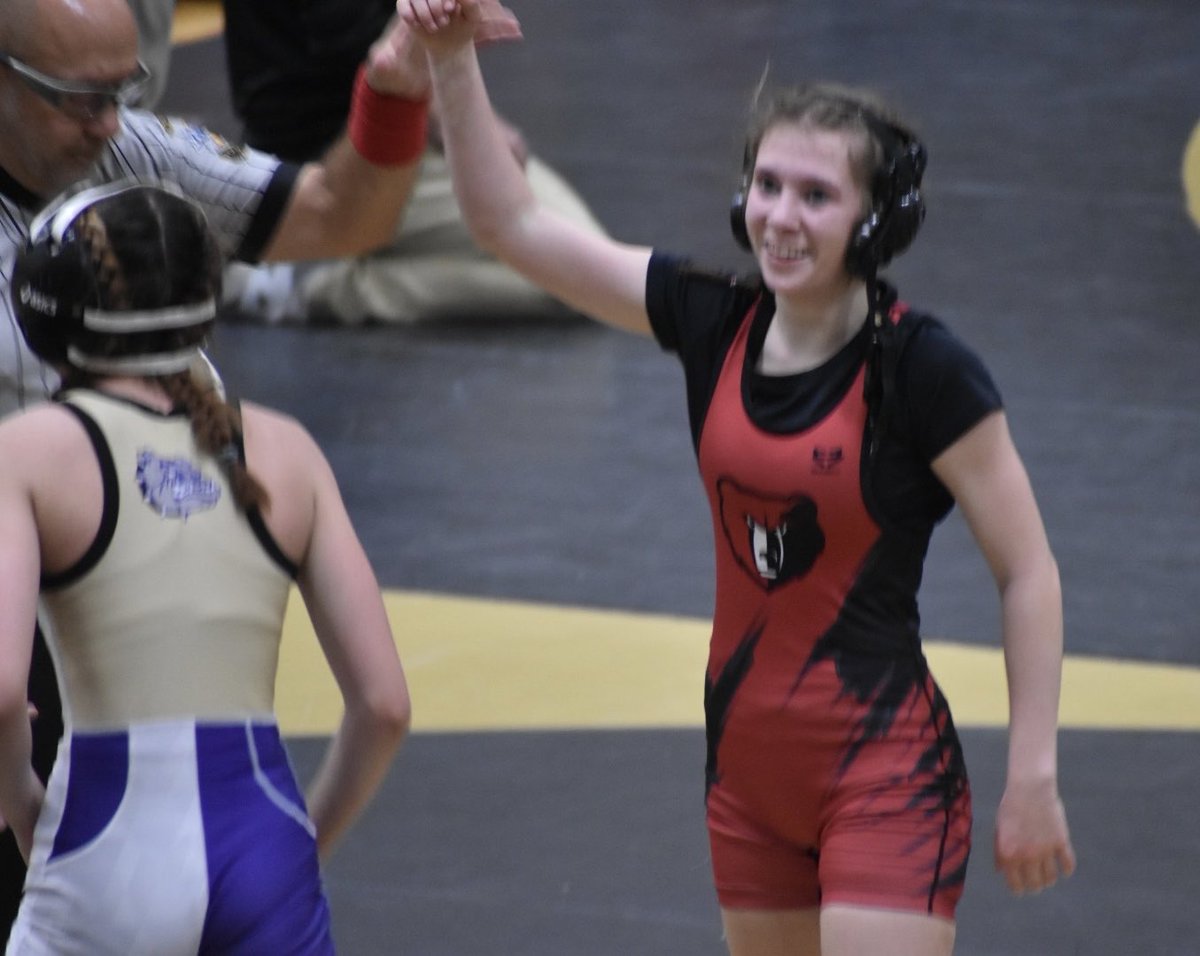BlackfordBruins's tweet photo. Addison Flores and Madison Henderson will advance to State! 
They have reached the final four of Semi-State and will wrestle again this afternoon. https://t.co/8uZBrDZswc