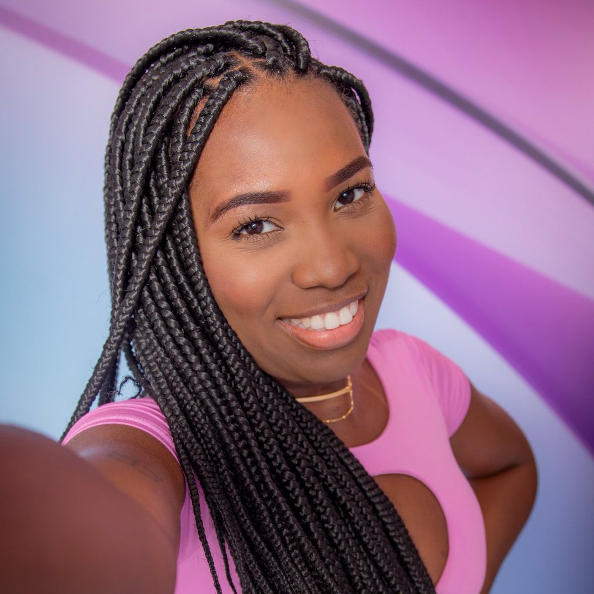 AltosFuxicos's tweet photo. 🚨 Leidy Elin já ganhou mais de 100 mil seguidores no Instagram. Ela entrou com menos de 900 seguidores. #BBB24 https://t.co/T0k7fpRMoR